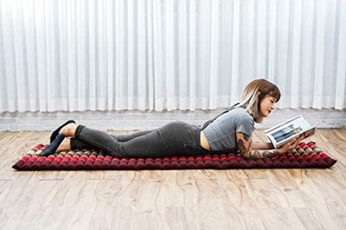 Leewadee - Foldable Floor Mattress - Japanese Roll Up Futon -Trifold Tatami Mat- Guest Floor Bed - Camping Mattress - Thai Massage Mat, Kapok Filled, 75 x 20 inches, Red - Image 2