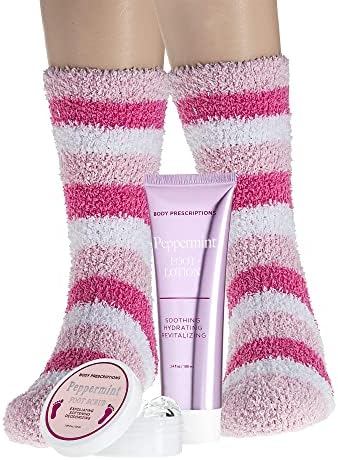 Live Green Bath and Body Present Set- Foot Spa Set with Fuzzy Socks, Lotion, and Scrub, Peppermint - Image 5