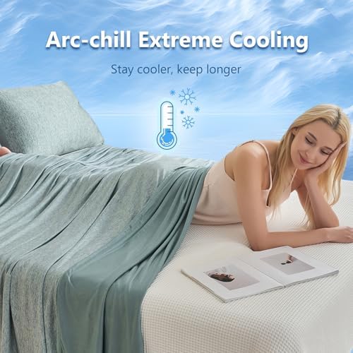 CHOSHOME Cooling Blanket for Hot Sleepers - Summer Blanket Thin Soft Lightweight Breathable Double Side Enhanced Cooling for Hot Flashes, Night Sweats, Bed, Couch (Green, 50 x 70 inches) - Image 6
