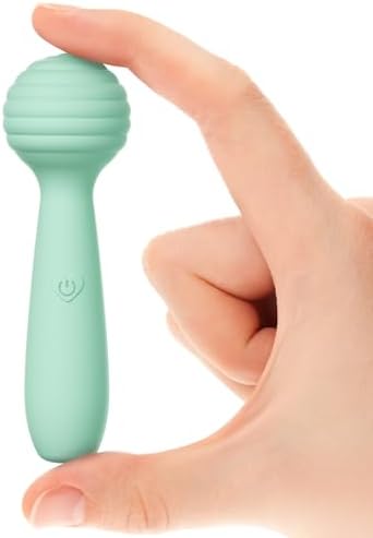 Manual Travel Massager, Cordless Handheld Mini Massage Tool (Green) by Unknown