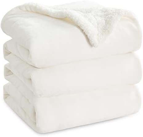 Bedsure GentleSoft Sherpa Fleece Blanket Queen Size for Bed, Non-Heated, Thick and Warm Throw for Women and Men, Soft Fuzzy Plush Queen Blanket for Winter, White, 90x90 Inches by Unknown