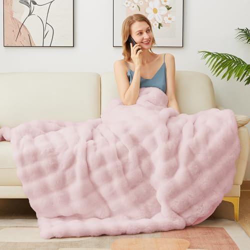 Latepis Pink Faux Fur Queen Blanket for Bed Bubble Cute Soft Warm Comforter Thick Furry Blanket for Sofa Bedroom Cozy Blankets for Women Gift Luxury Blankets for All Seasons 90''x90'', 860gsm - Image 6