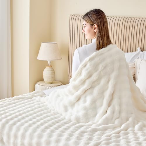 NEWCOSPLAY 3D Bubble Flannel Throw Blanket for Couch Ivory, 50"×60" - Image 4