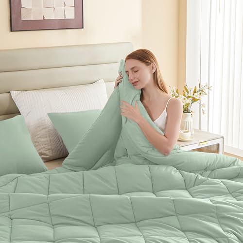 120x128 Oversized King Comforter, Extra Large King Size Comforter Oversized, All Season Soft Lightweight Quilt Down Alternative Duvet Insert with 8 Corner Tabs(120x128, Sage Green) - Image 4
