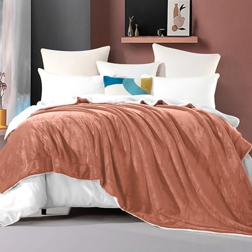 Elegant Comfort Ultra Soft Reversible Flannel Sherpa Blanket - Cozy Silky Fleece Throw for Couch, Bed - Plush Fuzzy Warm Winter Blanket for Gift, Twin, Coral - Image 2