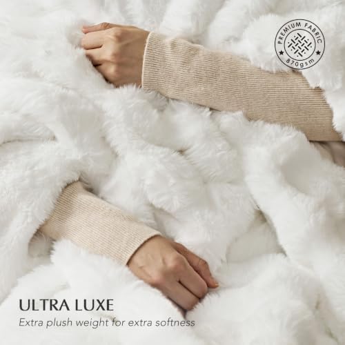 EverGrace Faux Rabbit Fur Bubble Throw Blanket, 50"x60", Bright White - Image 3