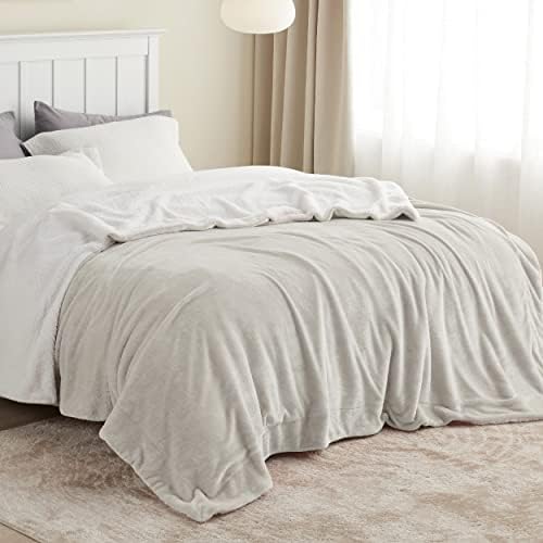 Bedsure GentleSoft Sherpa Fleece Blanket Queen Size for Bed, Non-Heated, Thick and Warm Throw for Women and Men, Soft Fuzzy Plush Queen Blanket for Winter, Linen, 90x90 Inches - Image 3