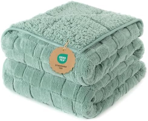 Kivik 20lbs Weighted Blanket for Adults, Checkered Fleece & Sherpa, 60"x80" by Kivik