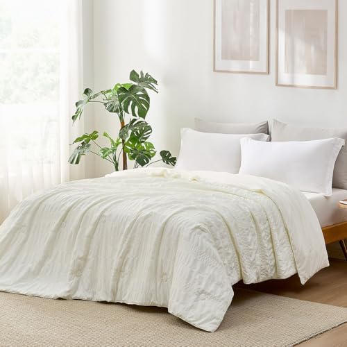Cozy Bliss Seersucker Cooling Comforter Twin Size, Q-Max>0.45 Reversible Lightweight Cooling Blanket, Breathable Silk Smooth Summer Bedding Quilt for Hot Sleepers Night Sweats Cream White by CozyBliss