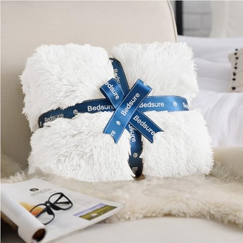 Bedsure Faux Fur Fluffy Sherpa Fleece King Bed Blanket White 108"x90" - Image 6