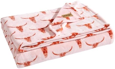 Wrangler - Queen Size Blanket, Super Soft & Reversible Plush Fleece Bedding, Throw Blanket for Couch or Bed (Steer Head Peach) by Wrangler%C2%AE