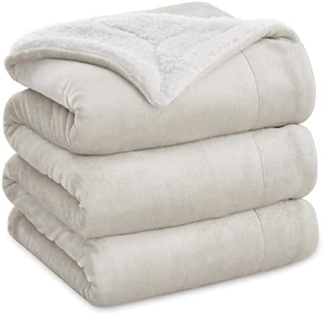 Bedsure GentleSoft Sherpa Fleece Blanket Queen Size for Bed, Non-Heated, Thick and Warm Throw for Women and Men, Soft Fuzzy Plush Queen Blanket for Winter, Linen, 90x90 Inches by Unknown