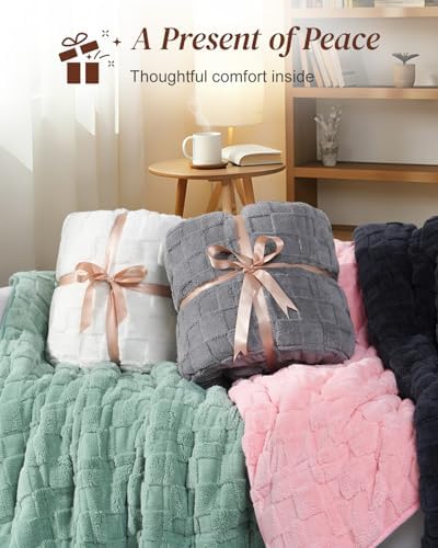 Kivik 15lbs Weighted Blanket for Adults, Checkered Fleece & Sherpa, 60"x80" - Image 7