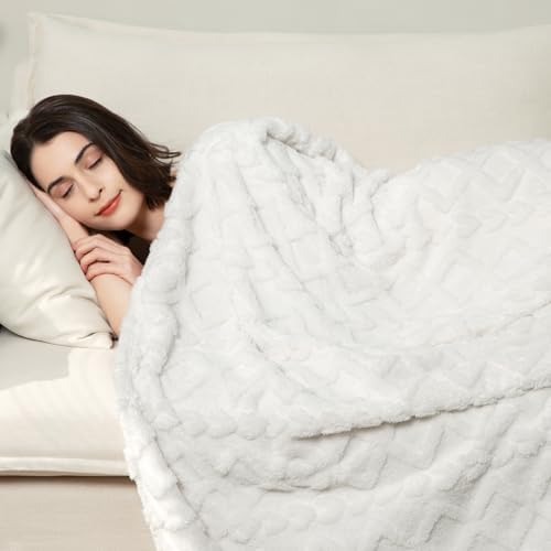 Aganear Fleece Throw Blanket for Bed Couch 90"x108" White - Image 4