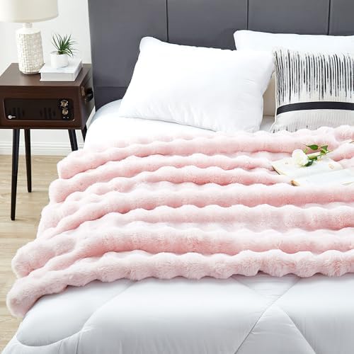DREAMNINE Soft Faux Bubble Rabbit Fur Blanket Twin Size, Thick Cozy Decorative Warm Fuzzy Fur Blanket for Bed Couch Sofa Chair Bedroom Living Room Dorm Gift, 60 * 70 Inches, Pink - Image 3