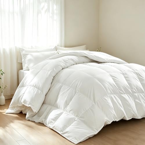 Martha Stewart Luxurious Goose Feathers Down Fiber Comforter Twin Size by MarthaStewart