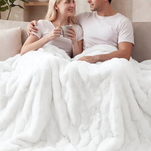 ORINOVA White Soft Twin Fluffy Blanket for Bed Living Room Furry Faux Fur Bed 60x80 Thick Fuzzy Throw Blanket Cozy Home Decor Gifts 860 GSM by ORINOVA