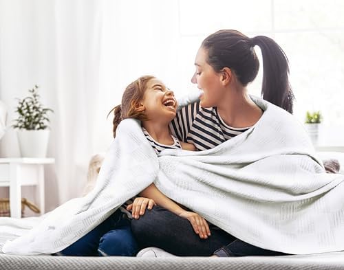Utopia Bedding 100% Cotton Thermal Blanket White Full, 90x84 Inches - Image 3
