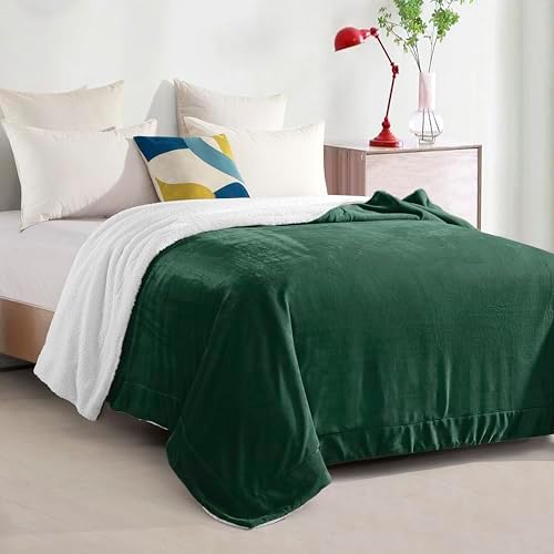 Elegant Comfort Ultra Soft Reversible Flannel Sherpa Blanket - Cozy Silky Fleece Throw for Couch, Bed - Plush Fuzzy Warm Winter Blanket for Gift, Twin XL, Hunter Green - Image 3