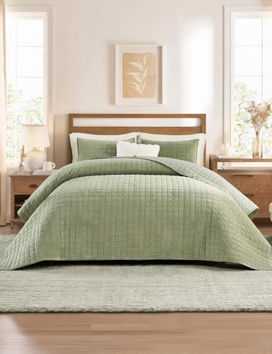 YnM Velvet Weighted Blanket, Ultra-Soft Heavy Bed Blankets, Heavy Weight Big Comforter, Oversized Bedspread & Home Decor Piece for All Season (Green, 90"x90" 30lbs, Full/Queen) by YNM