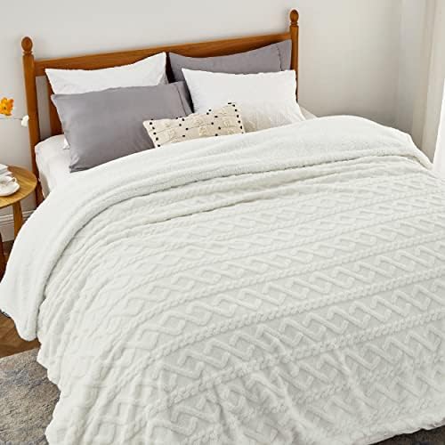 Bedsure Gentlesoft Sherpa King Size Blanket for Bed- Fleece Fluffy & Cozy Cable Jacquard Tufted for Women Gift, Thick and Warm Christmas Blanket for Winter, Cream, 108x90 Inches by Unknown