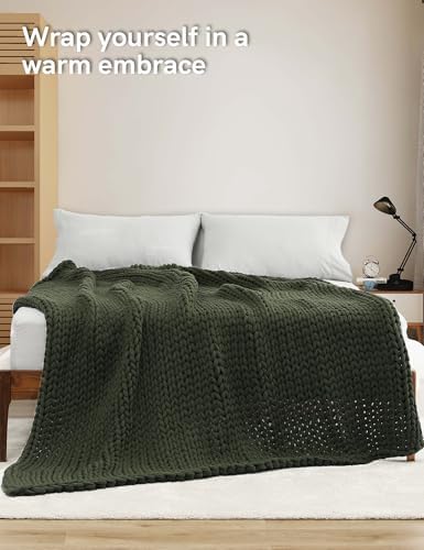 YnM Cotton Weighted Blanket, Handmade Chunky Knitted Design, Soft and Cozy, Temperature Regulating and Breathable, Machine Washable Throw for Sleep or Home Decor (Pine Green, 60x80 Inch, 25lbs) - Image 3