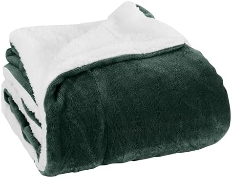 Elegant Comfort Luxury Ultra-Plush Velvet Touch Fleece Throw Soft, Warm, Cozy| Micromink Sherpa-Backing Reversible Blanket for Bed, Sofa and Couch, Solid Hunter Green by ELEGANTCOMFORT