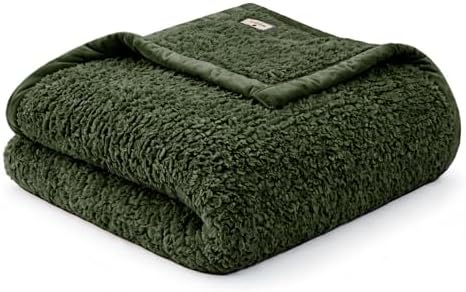 Woolrich Burlington Berber Blanket Super Soft, Cozy Lightweight Cover with Luxurious Velvet Binding, Modern Trendy All Season Bedspread Bedding-Set, Full/Queen 90" W x 90" L Green by Unknown