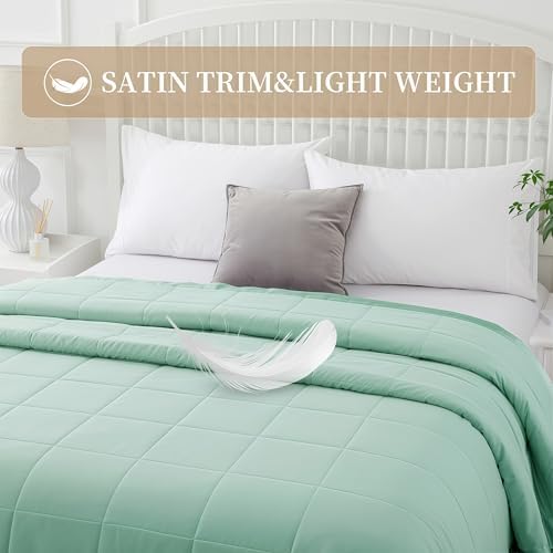COMFLIVE Twin Down Alternative Blanket - Lightweight Satin Trim, Green - Image 3