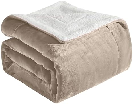 Elegant Comfort Ultra Soft Reversible Flannel Sherpa Blanket - Cozy Silky Fleece Throw for Couch, Bed - Plush Fuzzy Warm Winter Blanket for Gift, King, Cream by ELEGANTCOMFORT