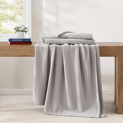 Tommy Hilfiger - King Cotton Blanket, Textured Pique Weave Bedding, Medium Weight Soft Blanket, Anti-Pilling & Fade Resistant, Ideal for Layering, Oeko-TEX Certified (Grey) - Image 3