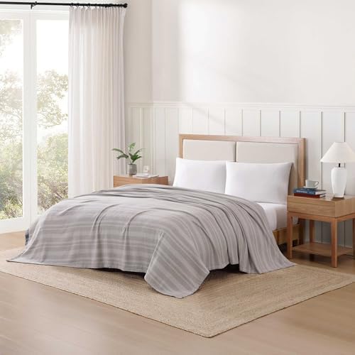 Tommy Hilfiger - King Cotton Blanket, Fade Resistant Yarn-Dyed Cotton Bedding, Medium Weight Soft Blanket, Ideal for Layering, Oeko-TEX Certified (Harbor Stripe Grey) - Image 2