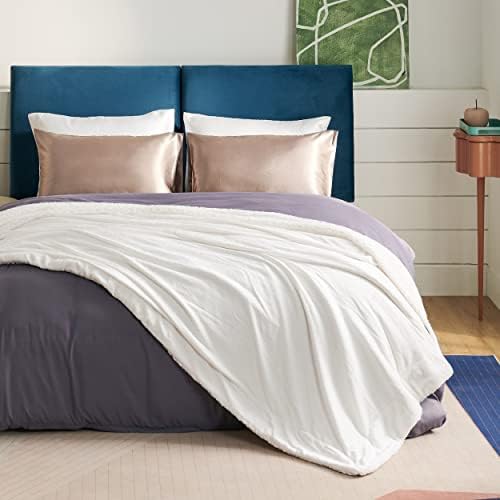 Bedsure GentleSoft Sherpa Fleece Blankets King Size for Bed, Non-Heated, Thick and Warm Throw for Women and Men, Soft Fuzzy Plush King Blanket for Winter, White, 108x90 Inches - Image 3