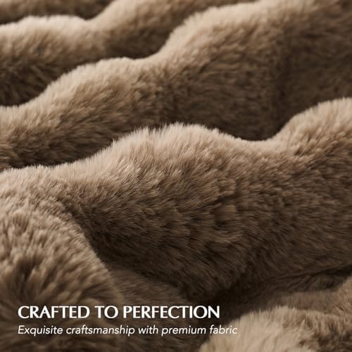 EverGrace Faux Rabbit Fur Bubble Throw Blanket, 60"x80", Natural Tan - Image 4