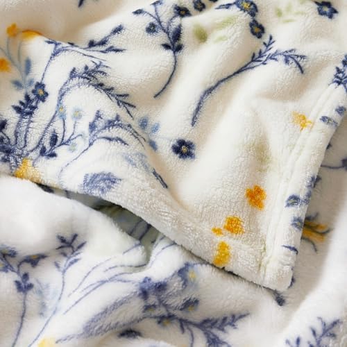 Lucky Brand Wildflower Yellow Floral 50"x70" Cozy Plush Blanket - Premium Microfiber Throw for Luxurious Comfort and Style - Image 3