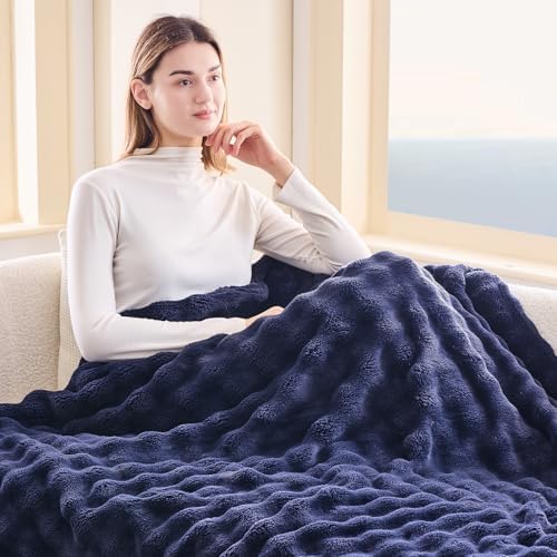 NEWCOSPLAY 3D Bubble Flannel Throw Blanket for Couch Dark Navy, 60"×80" - Image 3