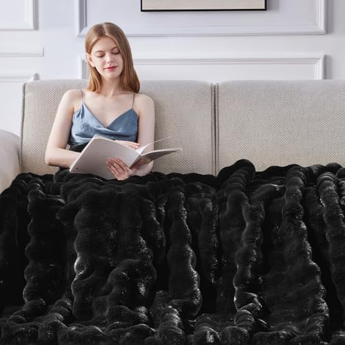 Anysay Faux Fur Throw Blanket,1000GSM Fluffy Soft Bubble Blanket 90''*104'' - Image 4
