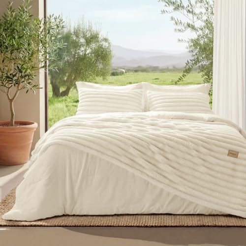 Bedsure Gentlesoft™ 2-in-1 Queen Comforter Set and Detachable Fluffy Blanket, Cream White Bedding Set for All Season Use, Detachable Design for Space Saving (Includes 2 Pillow Shams, 2 Pillowcases) by Unknown
