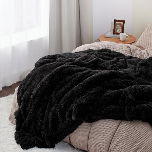 Bedsure Faux Fur Fluffy Sherpa Throw Blanket Couch Twin Black 60"x80" - Image 5