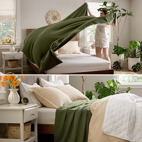 Bedsure 100% Cotton Blanket, Herringbone Weave, King, Olive Green - Image 4