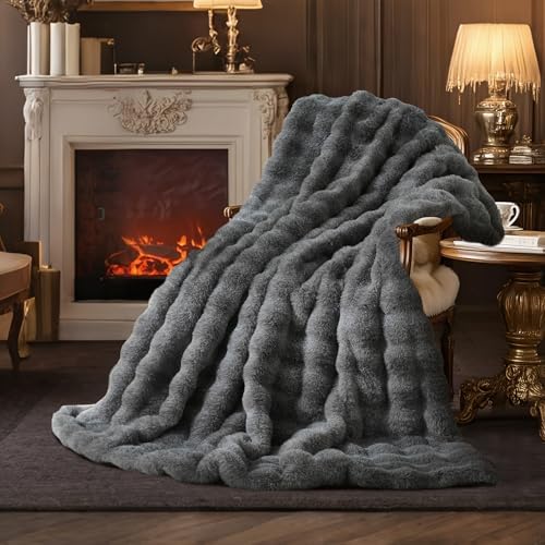 Amélie Home Faux Fur Throw Blanket for Couch, Ultra Soft Fuzzy Plush Bubble Throw for Sofa, Living Room & Home Decor, 50"x60", Cationic Wolf Gray by Am%C3%A9lieHome