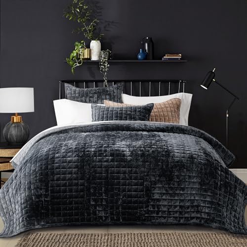 RECYCO Channel Box Stitch Velvet Quilt Set, King Size, Black by RECYCOHOMECOLLECTION