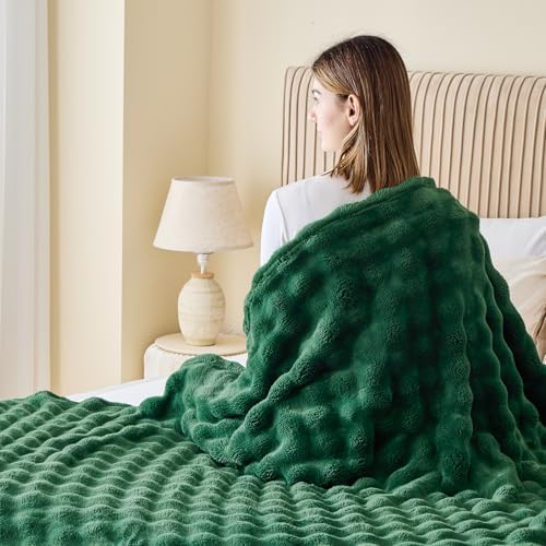 NEWCOSPLAY 3D Bubble Flannel Throw Blanket for Couch Dark Green, 60"×80" - Image 4
