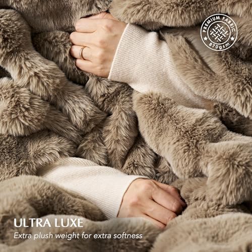 EverGrace Faux Rabbit Fur Bubble Throw Blanket, 60"x80", Greige - Image 3