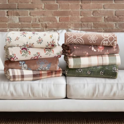 Lucky Brand Eyelet Flower Umber Plush Throw, Raw Umber, 50 x 70 in - Image 6