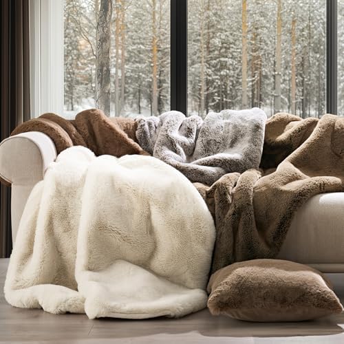EVERGRACEHOME Faux Chinchilla Fur Throw Blanket, 72"x90", Arctic White - Image 5