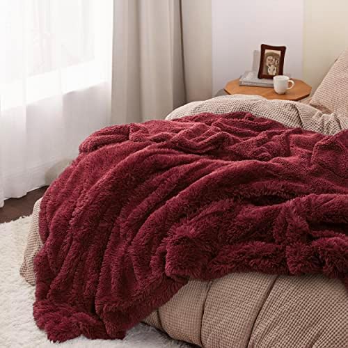 Bedsure Faux Fur Fluffy Sherpa Fleece King Bed Blanket Red 108"x90" - Image 4