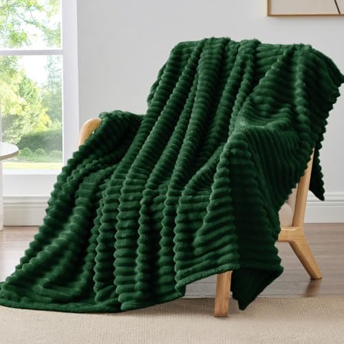 BEDELITE Ribbed Forest Green Throw Blanket for Couch, 50"x60" by BEDELITE