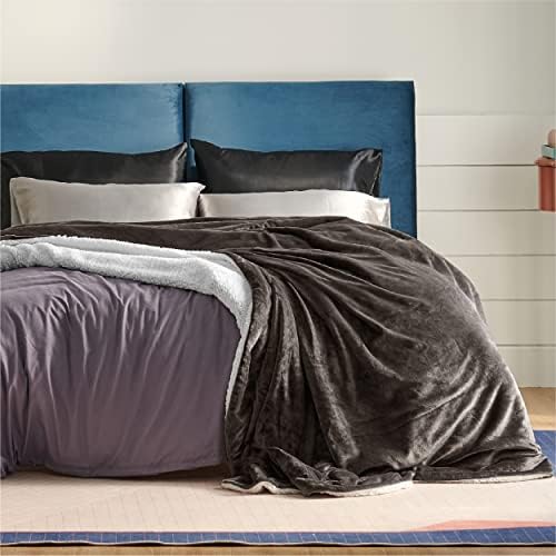 Bedsure GentleSoft Sherpa Fleece Blankets King Size for Bed, Non-Heated, Thick and Warm Throw for Women and Men, Soft Fuzzy Plush King Blanket for Winter, Brown, 108x90 Inches - Image 3