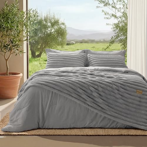 Bedsure Gentlesoft™ 2-in-1 Twin Comforter Set and Detachable Fluffy Blanket, Grey Bedding Set for All Season Use, Detachable Design for Space Saving (Includes 1 Pillow Sham, 1 Pillowcase) by Unknown